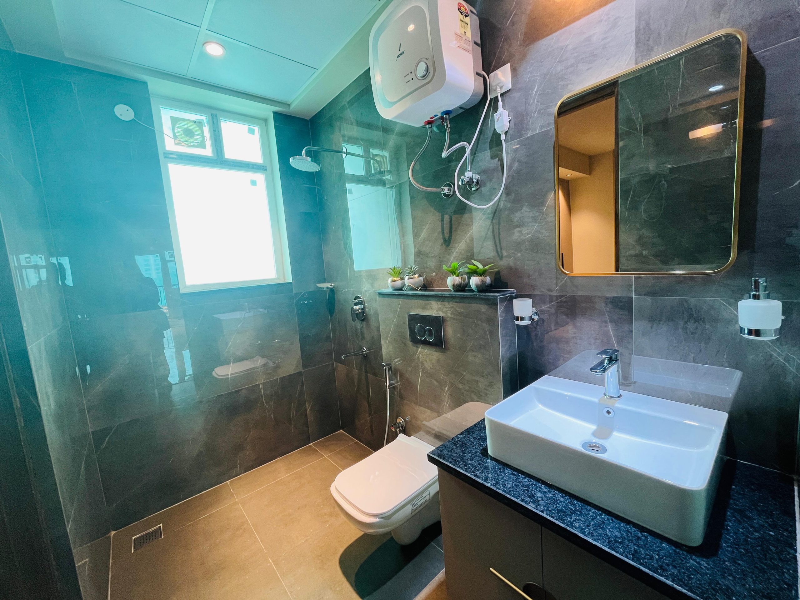 WhatsApp-Image-2025-05-02-at-11.58.24_5b58f77c